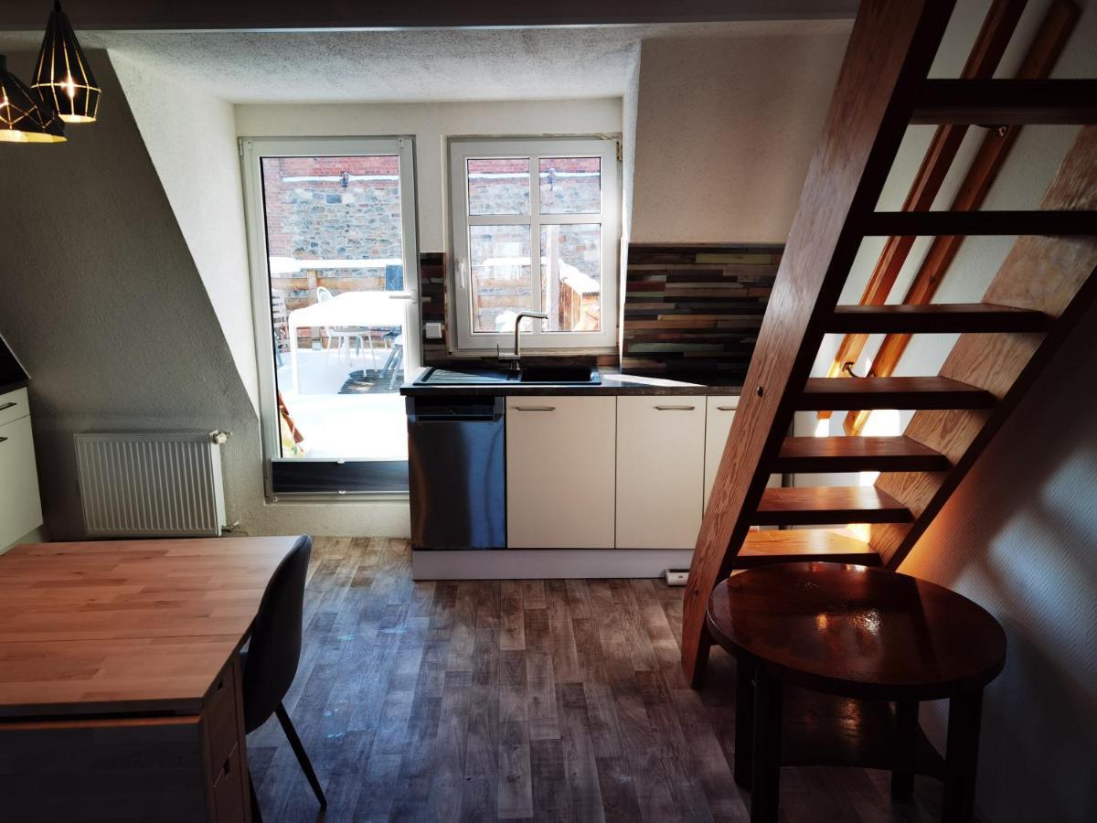 Gemuetliche Dachwohnung Mit Kleiner Oder Grosser Dachterrasse Nebeneinander Wolmirstedt المظهر الخارجي الصورة