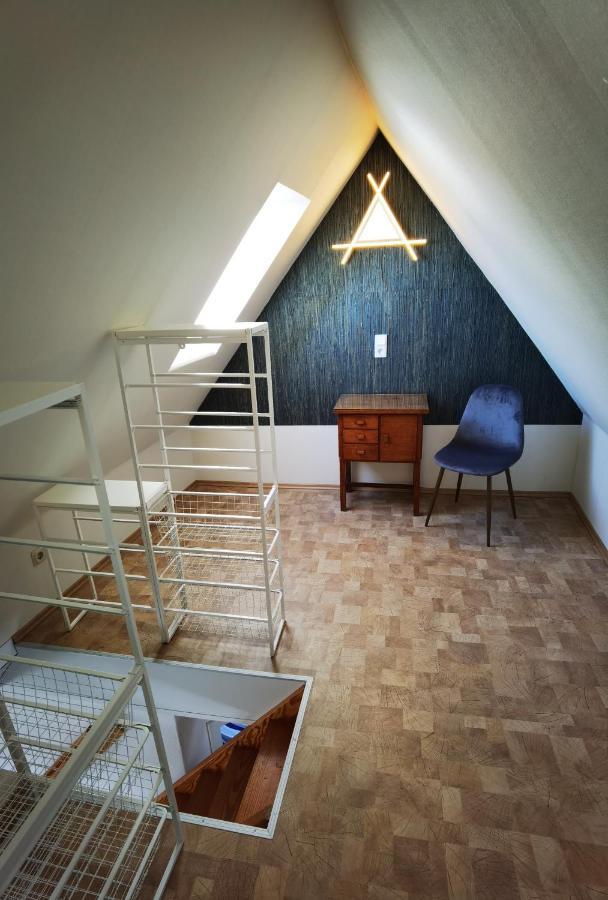 Gemuetliche Dachwohnung Mit Kleiner Oder Grosser Dachterrasse Nebeneinander Wolmirstedt المظهر الخارجي الصورة