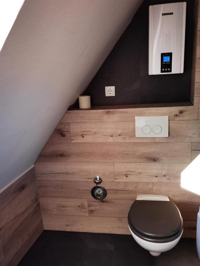 Gemuetliche Dachwohnung Mit Kleiner Oder Grosser Dachterrasse Nebeneinander Wolmirstedt المظهر الخارجي الصورة