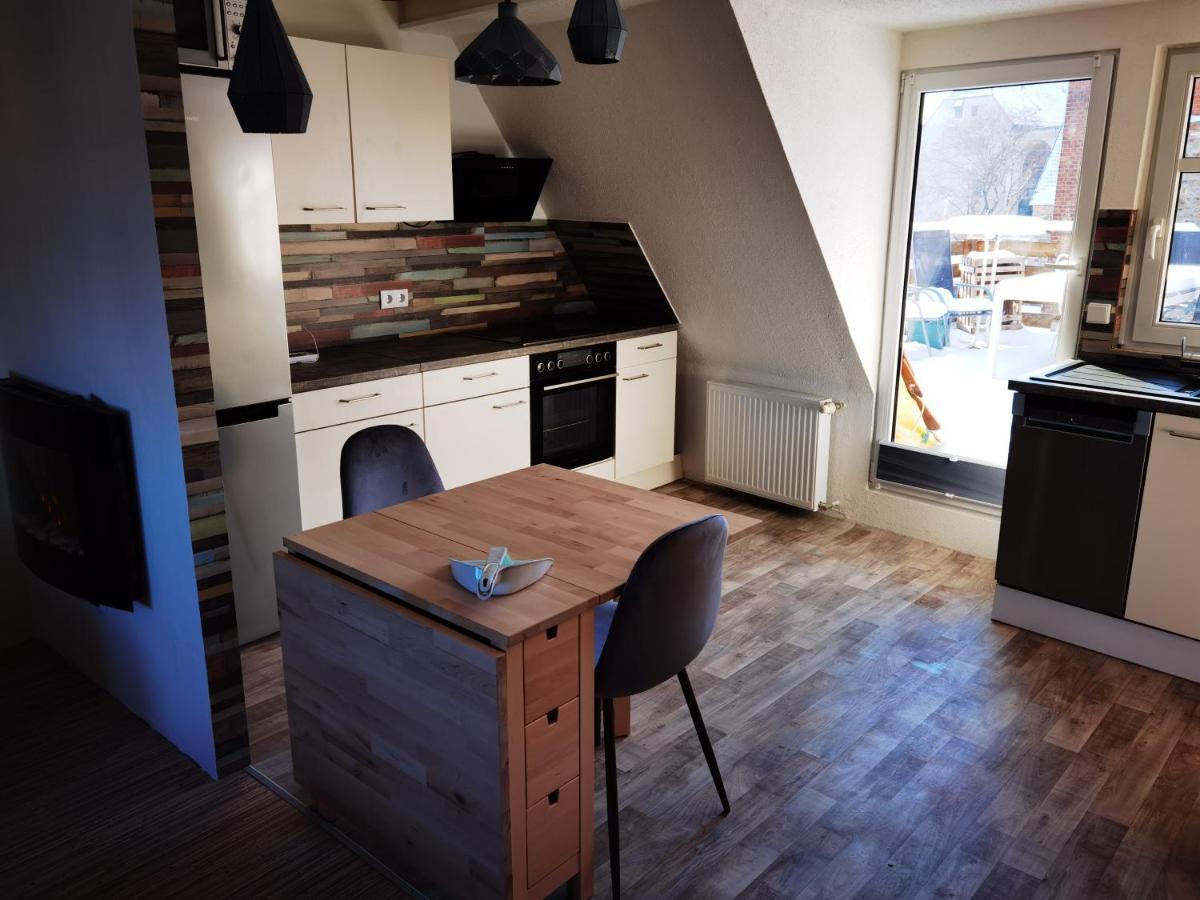 Gemuetliche Dachwohnung Mit Kleiner Oder Grosser Dachterrasse Nebeneinander Wolmirstedt المظهر الخارجي الصورة