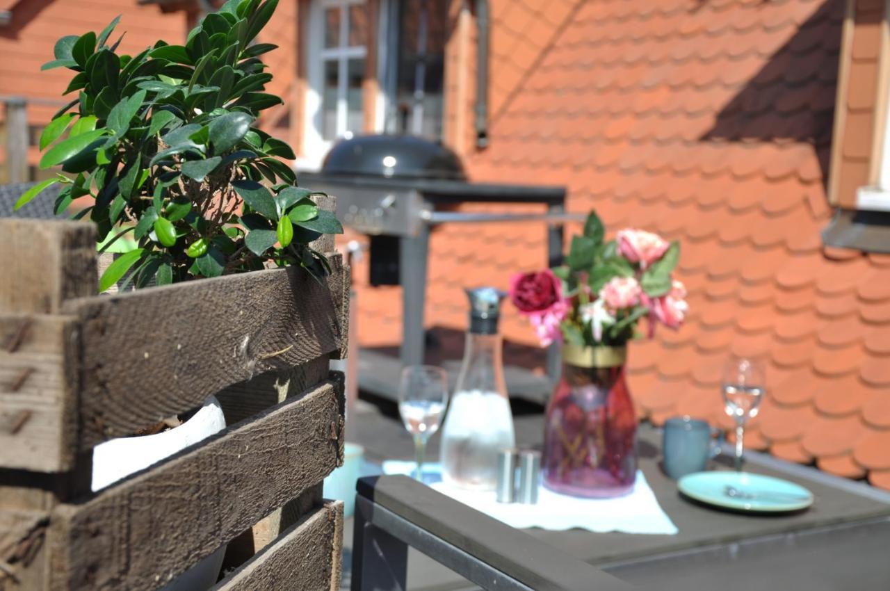 Gemuetliche Dachwohnung Mit Kleiner Oder Grosser Dachterrasse Nebeneinander Wolmirstedt المظهر الخارجي الصورة